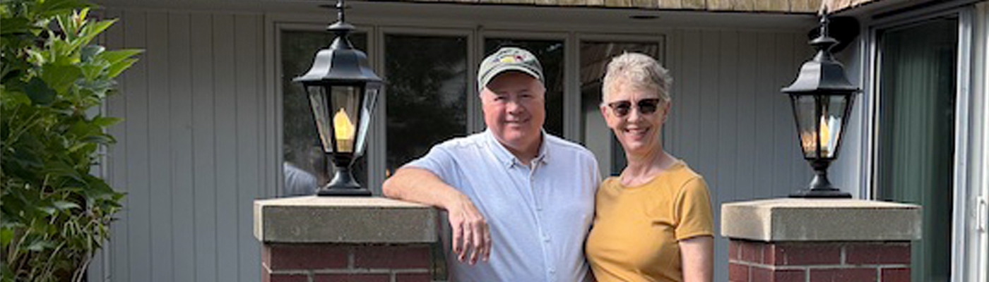 A photo of Glenn and Robbin Christianson