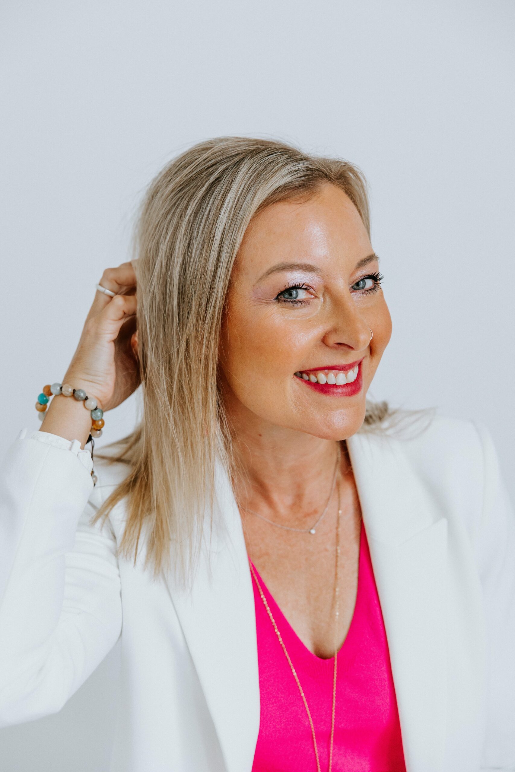 Liz Carlson Headshot